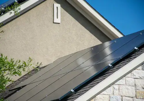 austin home rooftop solar panels renewable energy independence picture id481160700.jpg